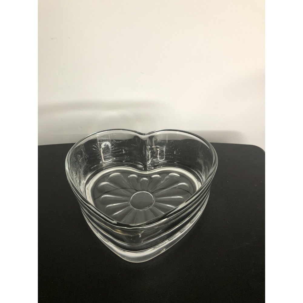 Heavy Glass Heart-Shaped‎ 6" Candy Dish – New Love Hearts Design